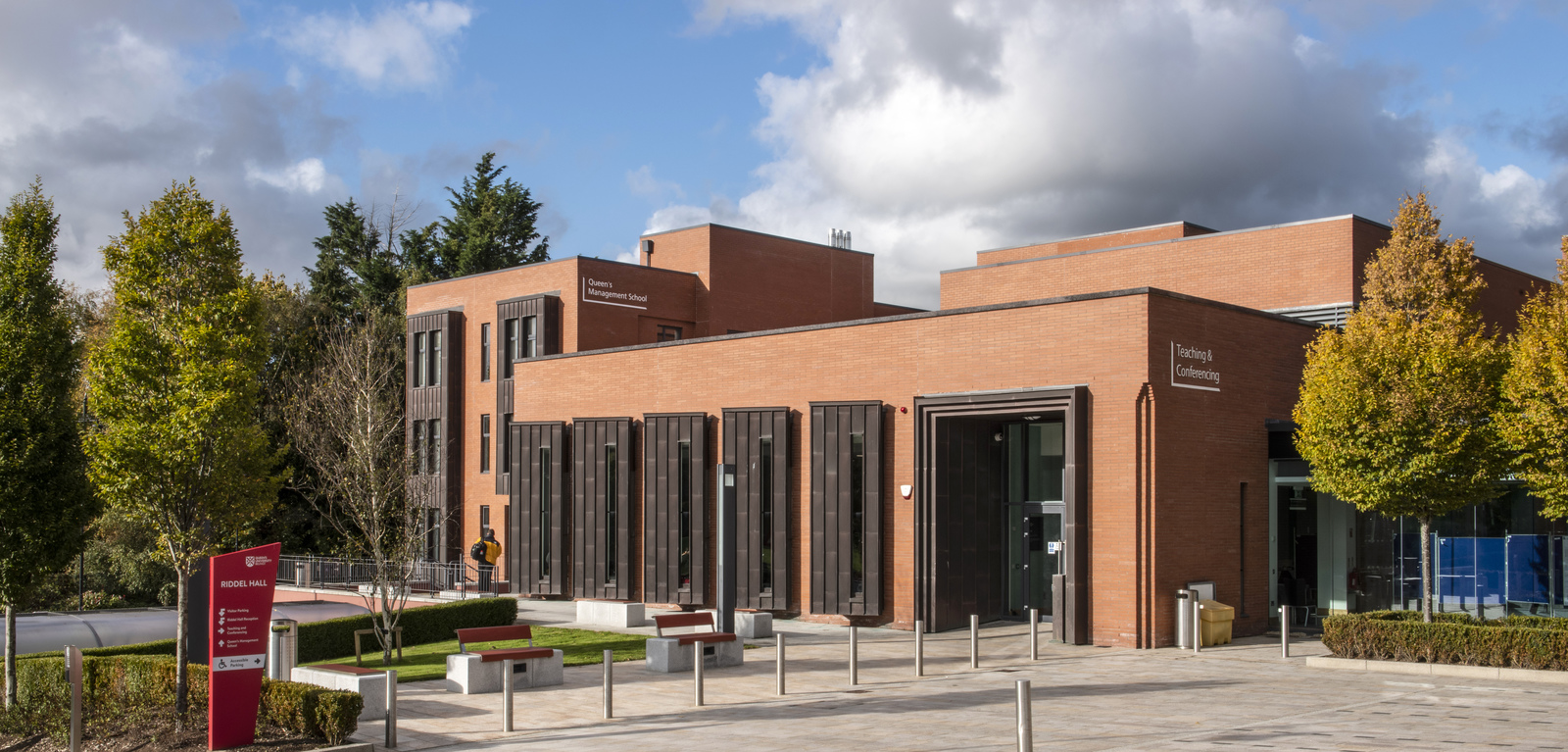 Queen's Business School